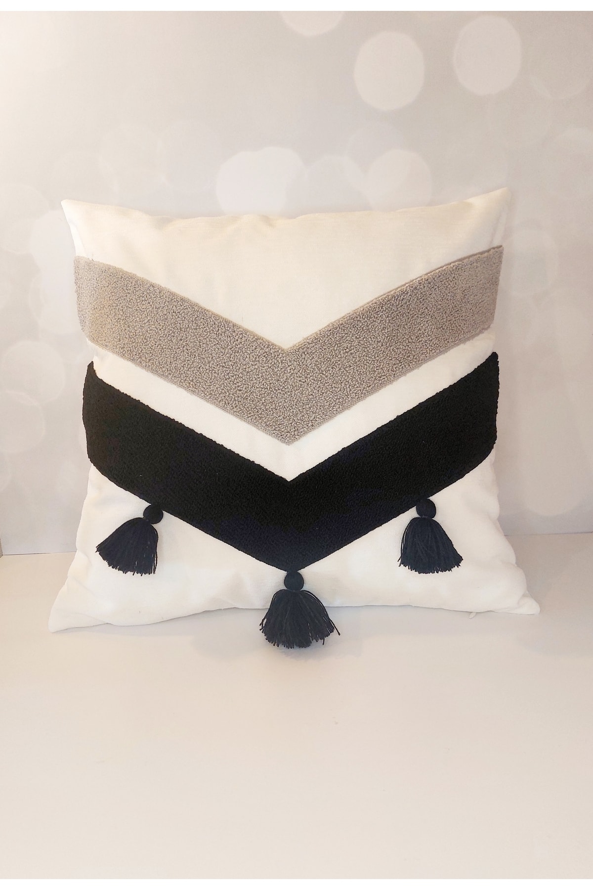 1_org_zoom Tassel Suzene Punch ( Panç ) Nakışlı Dekoratif Kırlent Kılıfı 45x45 Cm Naturel - Görsel 1