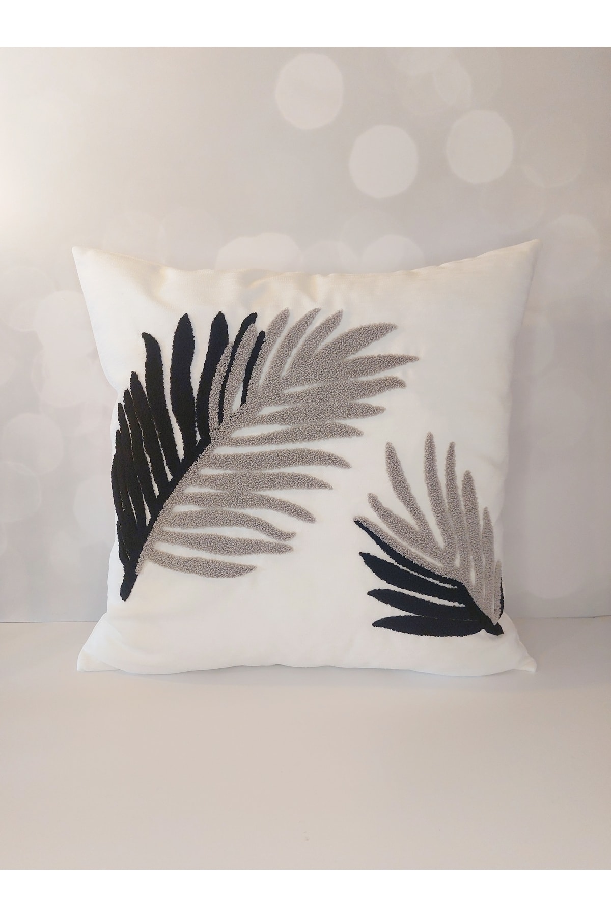 1_org_zoom Leaf Suzene Punch ( Panç ) Nakışlı Dekoratif Kırlent Kılıfı 45x45 Cm Naturel - Görsel 1