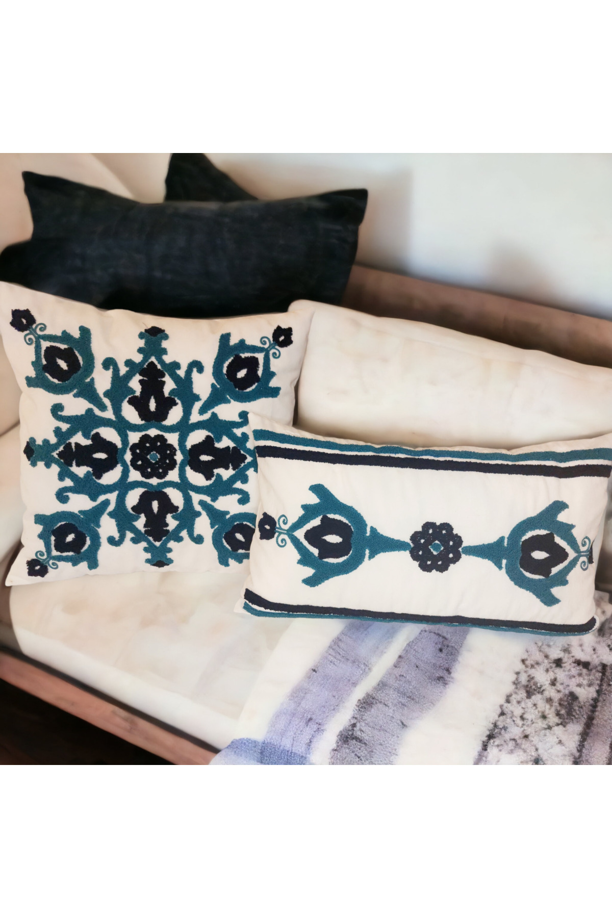 1_org_zoom Damask Suzene Punch ( Panç ) Nakışlı Dekoratif Kırlent Kılıfı 45x45 Cm Naturel - Görsel 1